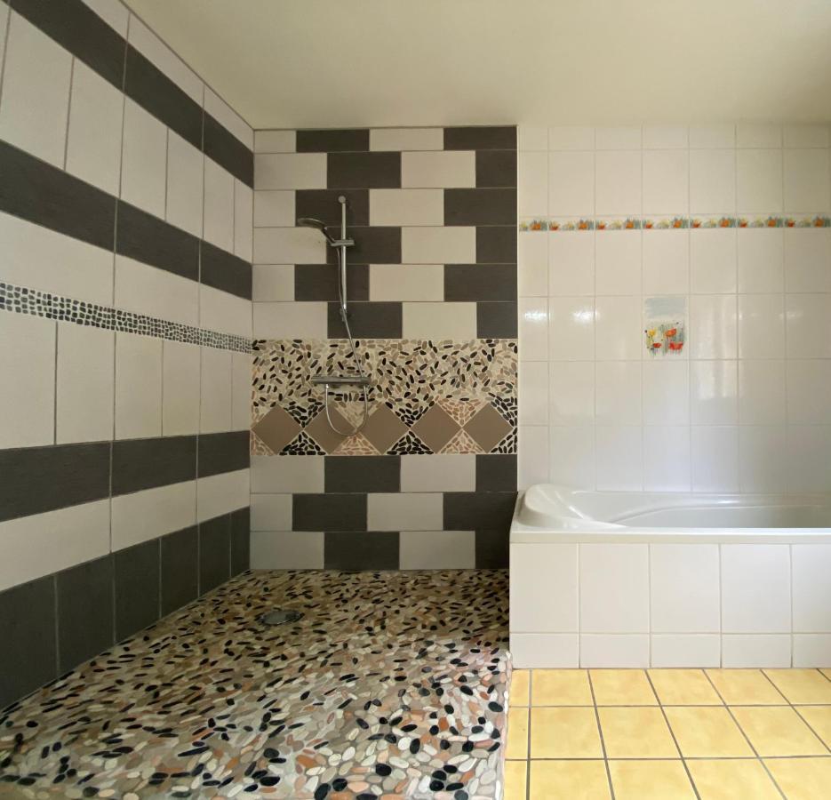 הוילה Saint-Hilaire  Vue Panoramique & Jacuzzi Prive מראה חיצוני תמונה